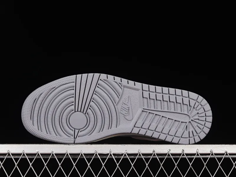 All categories Air Jordan Jordan series basketball shoes Air Jordan 1 Mid G version pure original Air Jordan 1 Mid "Vintage Grey" AJ1 Joe 1 white gray mid-top basketball shoes 554724-135